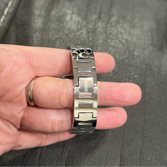Authentic Coach Stainless Steel Watch Like New Condition - Picture 5 of 5
